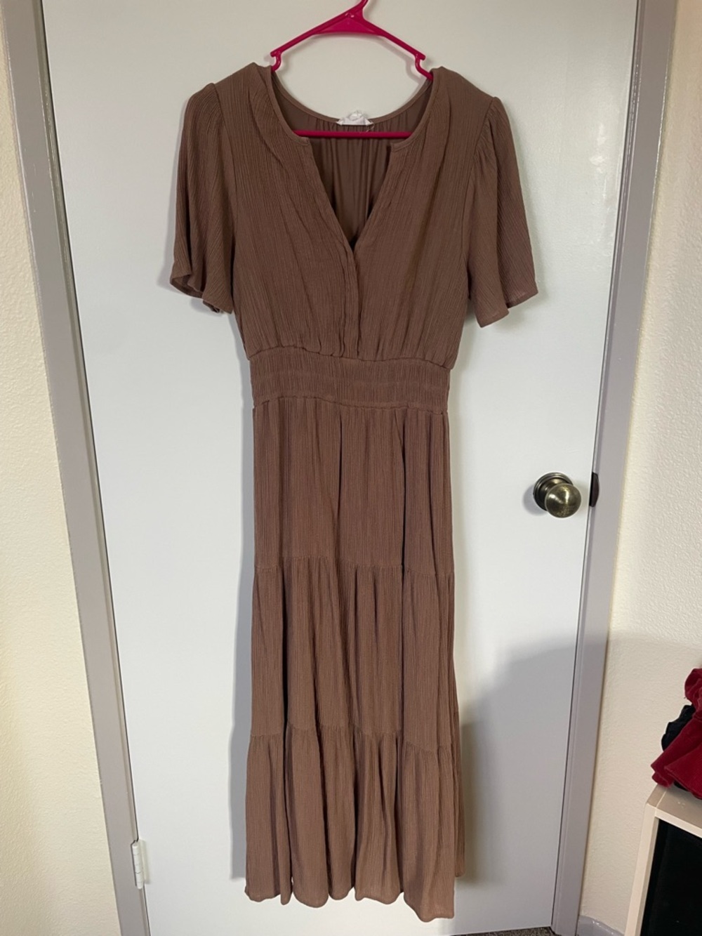 August Sky Women's Split Neck Smocked Tiered Floral
Midi Dress, Tan, Medium